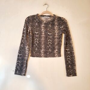 Zara Black and Cream Knit Soft Snake Print Top Size Small